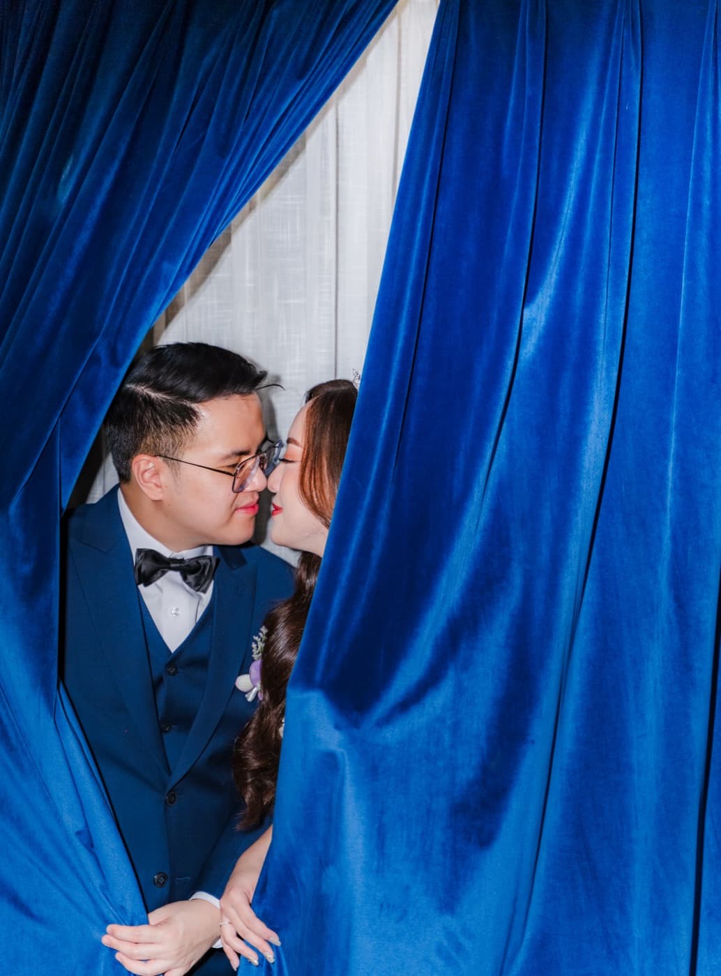 Intimate wedding portrait with soft editorial light in Jakarta by Jia Photography